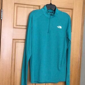NWOT North Face nylon pull over M sm